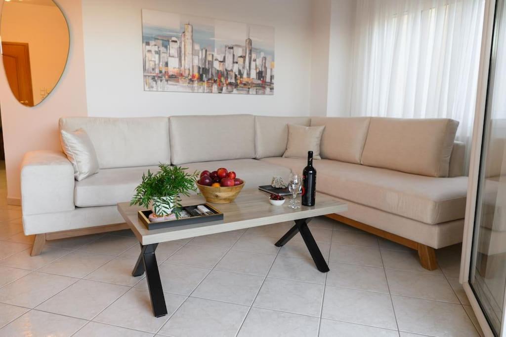 Balo Garden View Airport Flat Apartment Nea Alikarnassos Bagian luar foto